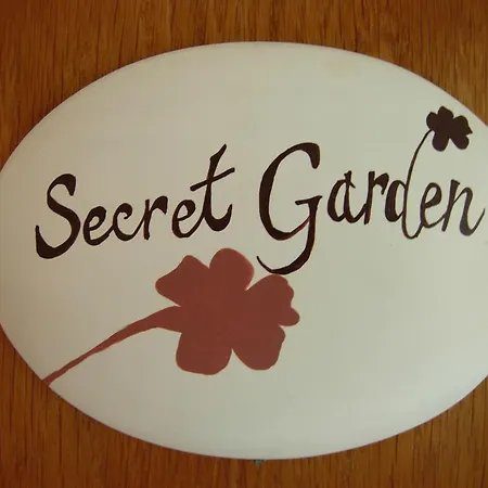 Secret Garden In The Old Town Appartement *