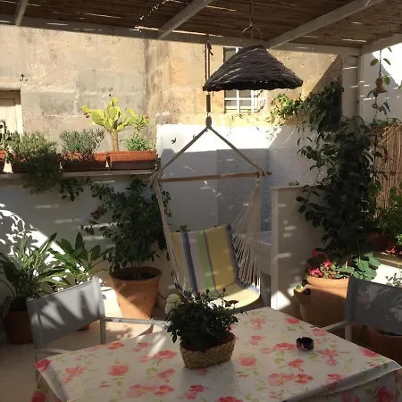 Appartement Secret Garden In The Old Town
